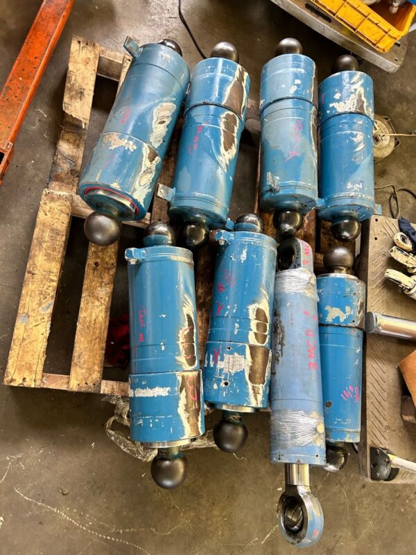 Hydraulic Cylinder Resealing & Testing
