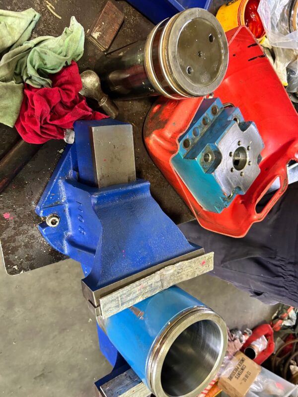 Hydraulic Equipment Service, Repair & Installation - Image 4