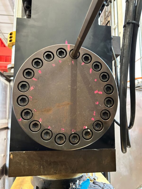 Service & Repair Leaking Hydraulic Equipment - Image 2