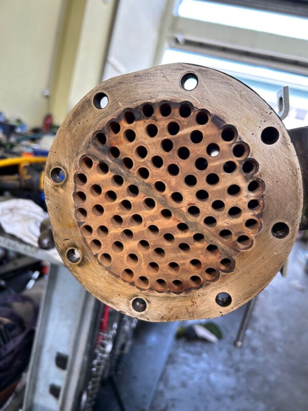 Gasket Renewal & Water Cooler Hydraulic Unit Cleaning