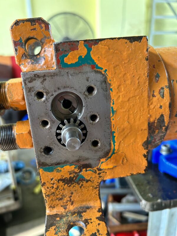 Hydraulic Hose & Pressure Gauge Replacement